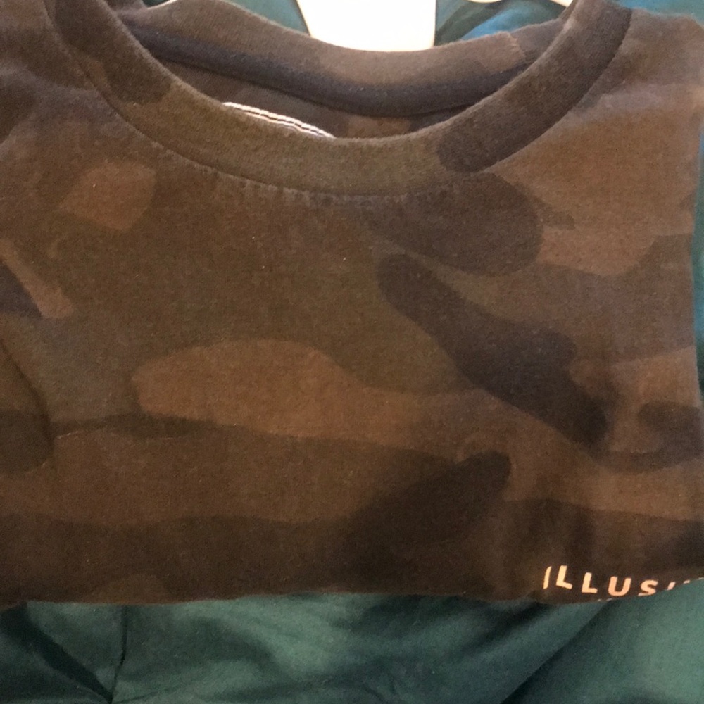 Camp medium distressed shirt